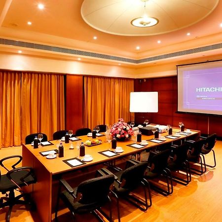 Green Park Chennai Exterior foto Boardroom at the Taj Bengal