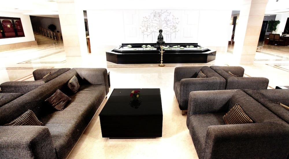 Green Park Chennai Exterior foto Lobby