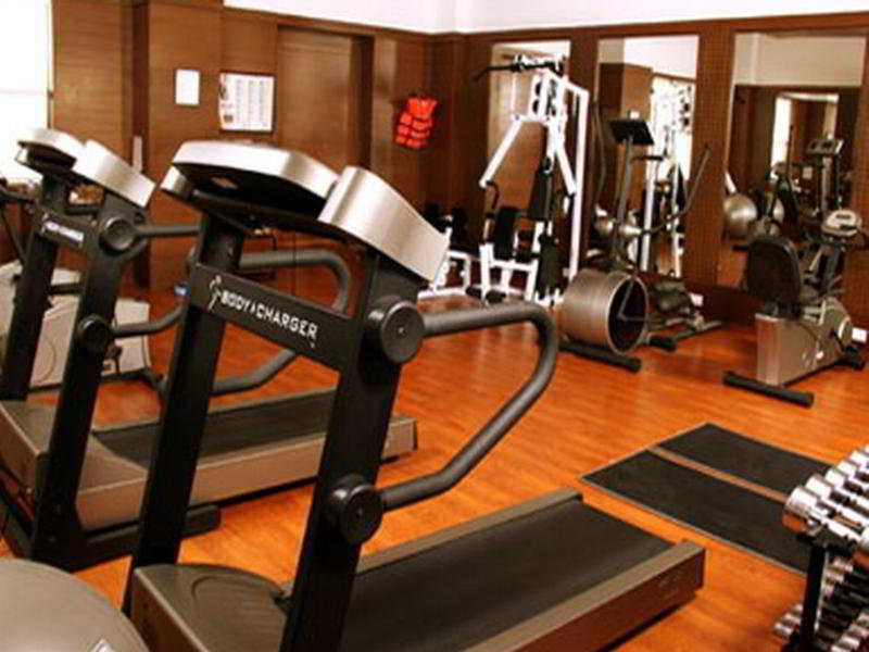 Green Park Chennai Exterior foto A gym